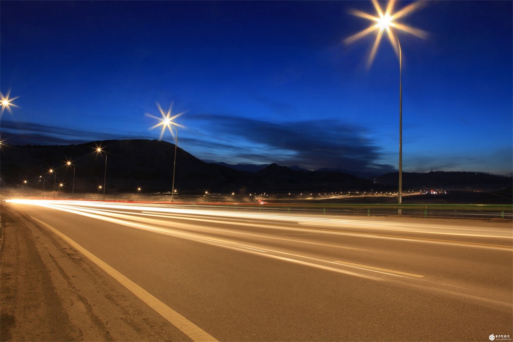 市電路燈